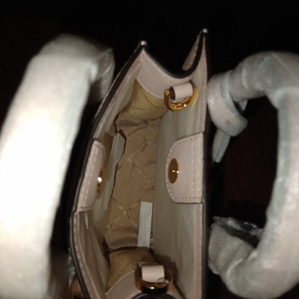 NWT Michael kors Mercer Extra-Small Pebbled Leather Crossbody Bag Powder Blush - Picture 12 of 14